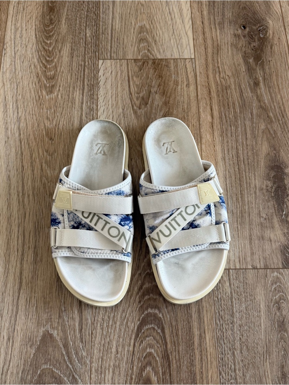 Men’s Louis Vuitton Lou Line sandals slides white blue tie dye